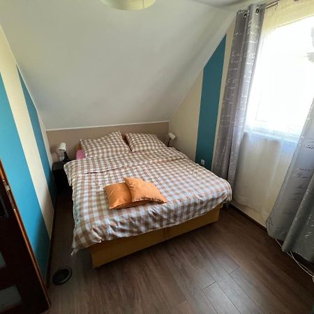 Kaszuby- Domek Caloroczny Nad Jeziorem Gowidlinskim Sulęczyno Exterior foto